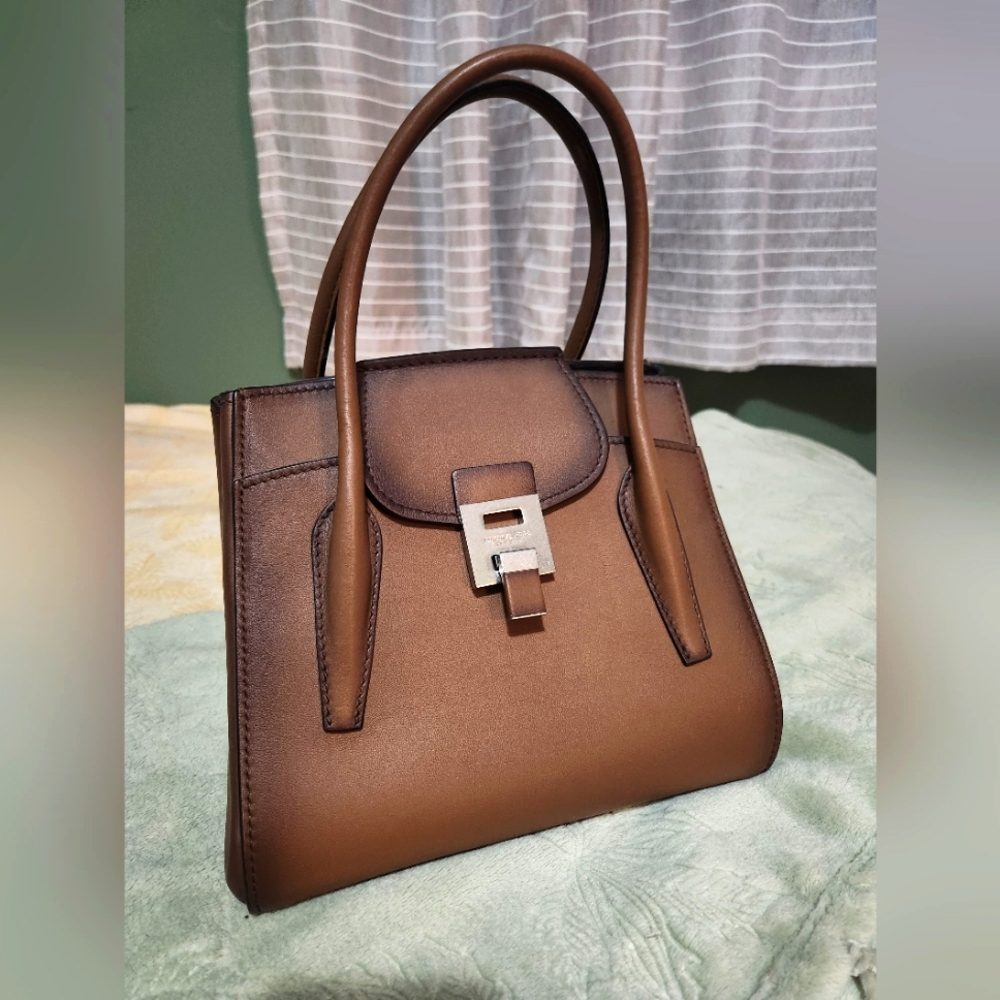 Michael Kors Brand New with Tags Bancroft Saddle MD Satchel in Camel Leather
